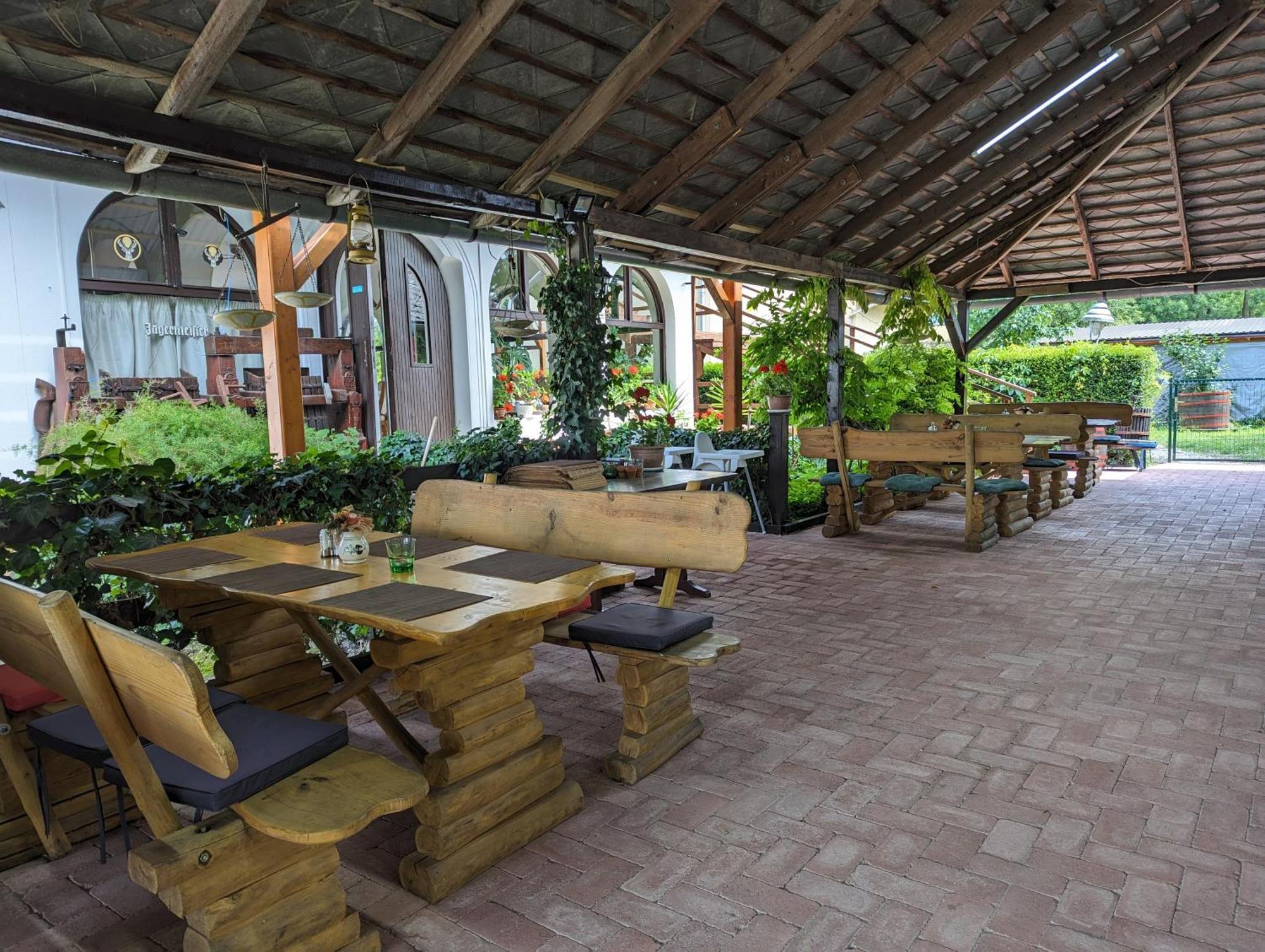 Margareta Etterem Es Vendeghaz Gasthaus Balatonberény 외부 사진