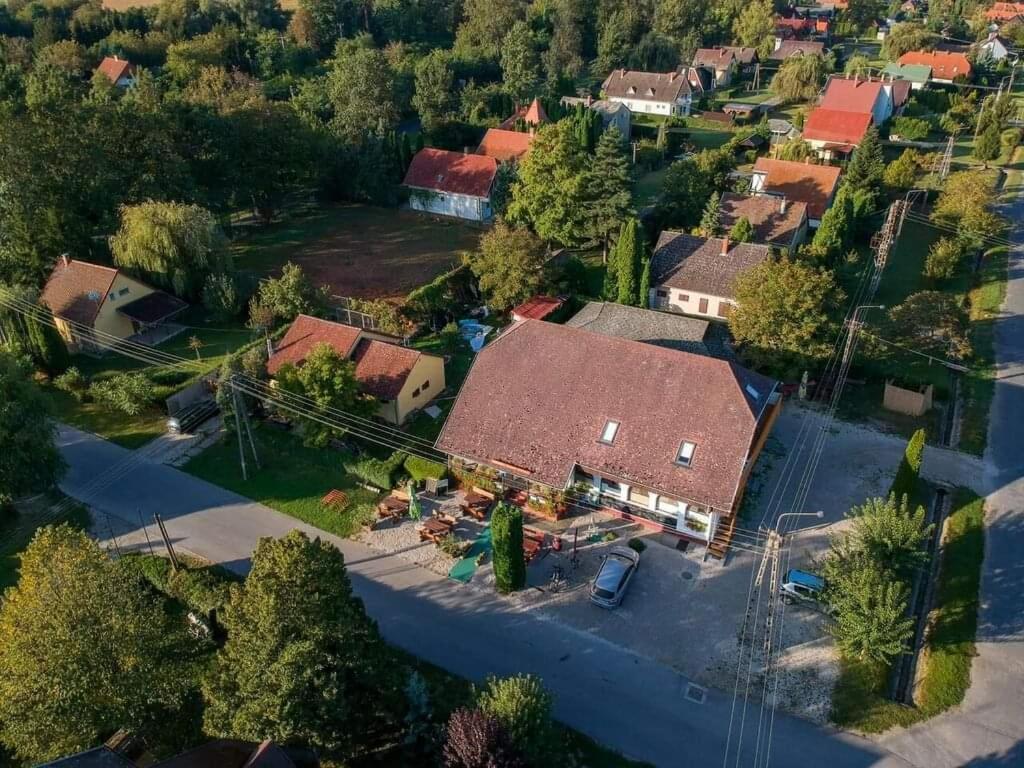 Margareta Etterem Es Vendeghaz Gasthaus Balatonberény 외부 사진